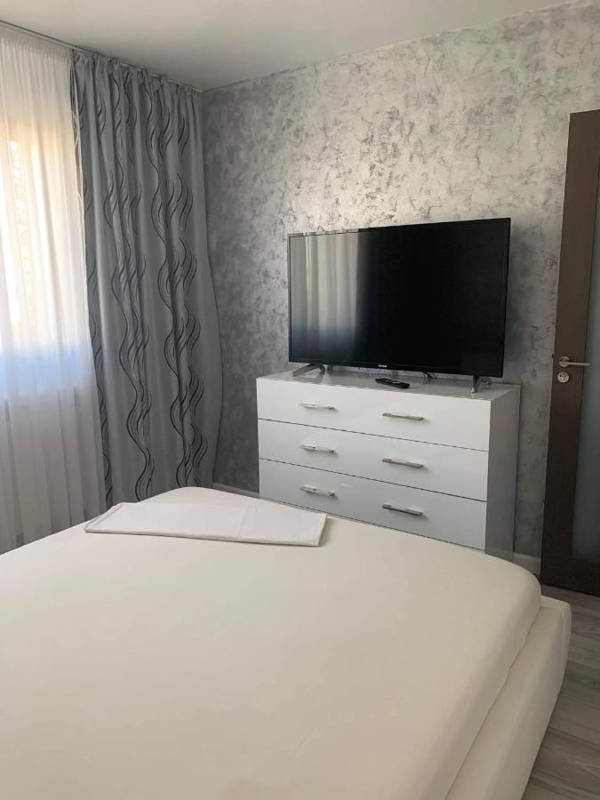 Elegant & Silver Luxury Apartament Craiova Luaran gambar